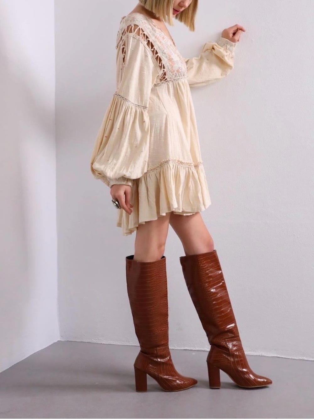 FREE PEOPLE Much Love Embroidered Tunic Dress Boho Mini Size M - Picture 4 of 10